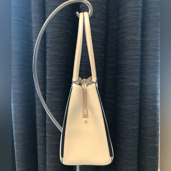 Kate Spade Phila Prospect Place, excellent condition & absolutely gorgeous. - Picture 6 of 16